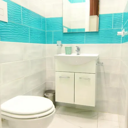 Alojamento de Acomodação e Pequeno-almoço B&B Amore 4*